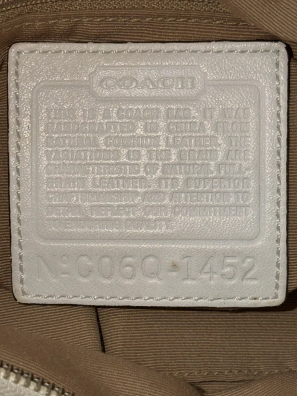 Vintage Coach White Leather Shoulder Bag with Silver Buckle Accents# 1452 - Picture 11 of 12